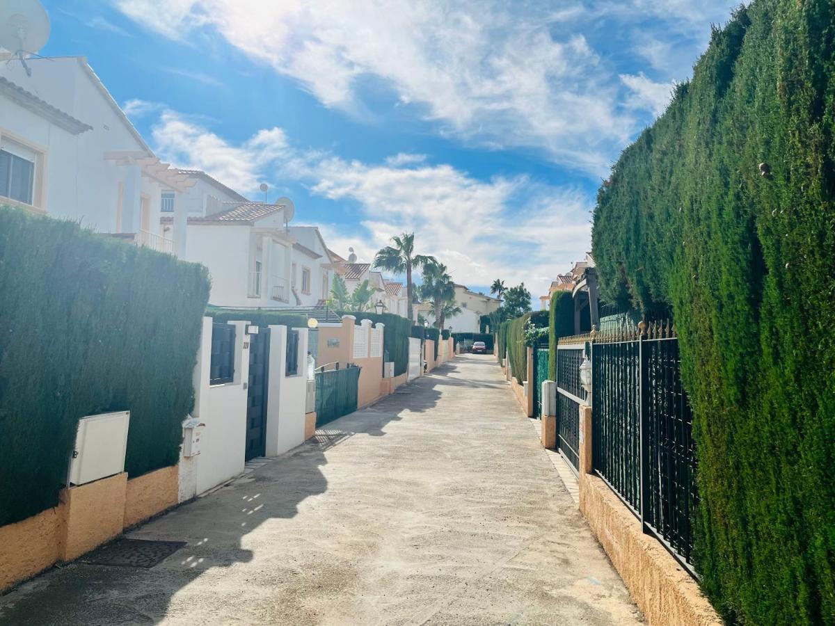 Ferienwohnung Bougain-Casa Calp Exterior foto
