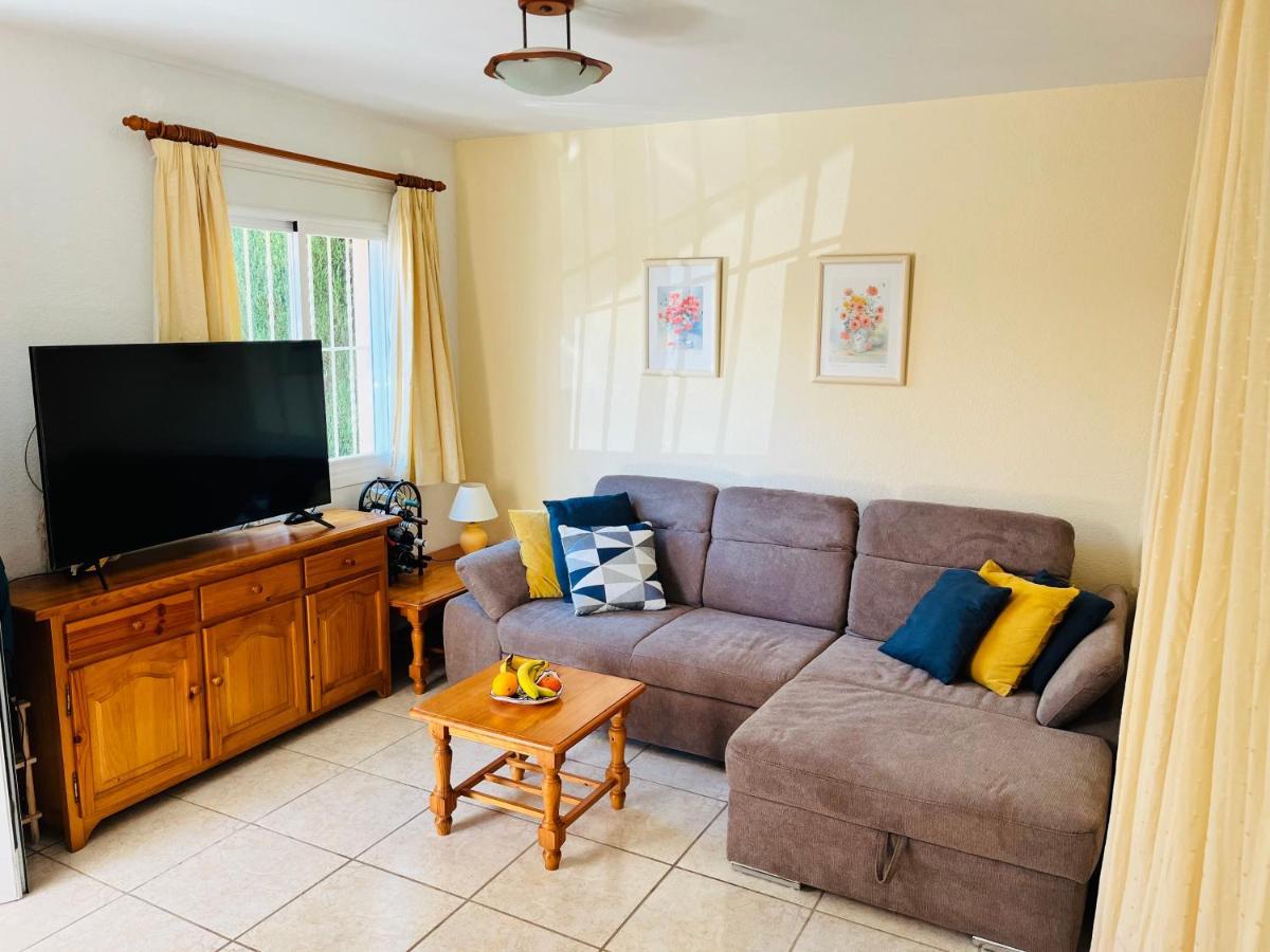 Ferienwohnung Bougain-Casa Calp Exterior foto